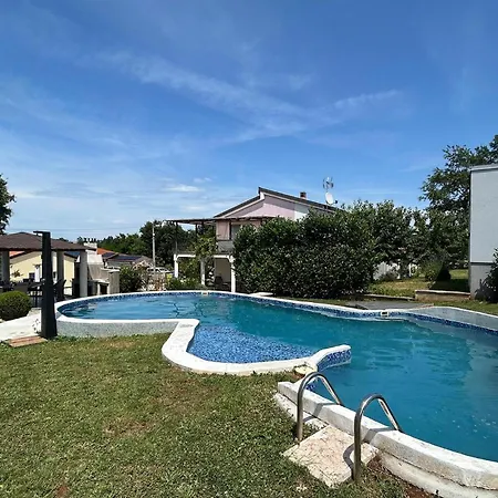 Stunning In Porec Feriehus Radmani