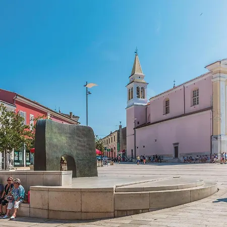 Vikendica Stunning In *