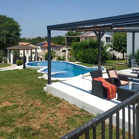 Stunning In Vikendica Porec